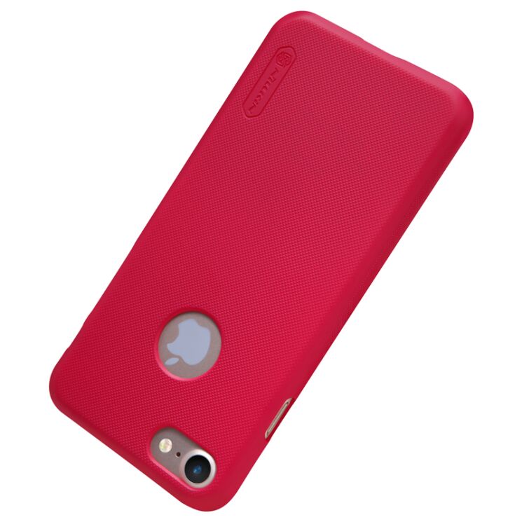 Пластиковый чехол NILLKIN Frosted Shield для iPhone SE 2 / 3 (2020 / 2022) / iPhone 8 / iPhone 7 - Red: фото 3 из 15