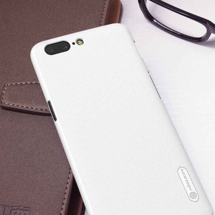 Пластиковий чохол NILLKIN Frosted Shield для OnePlus 5 - White: фото 18 з 20