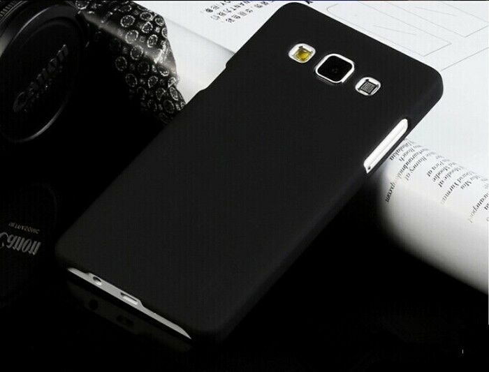 Пластиковая накладка Deexe Hard Shell для Samsung Galaxy A3 (A300) - Black: фото 1 з 6