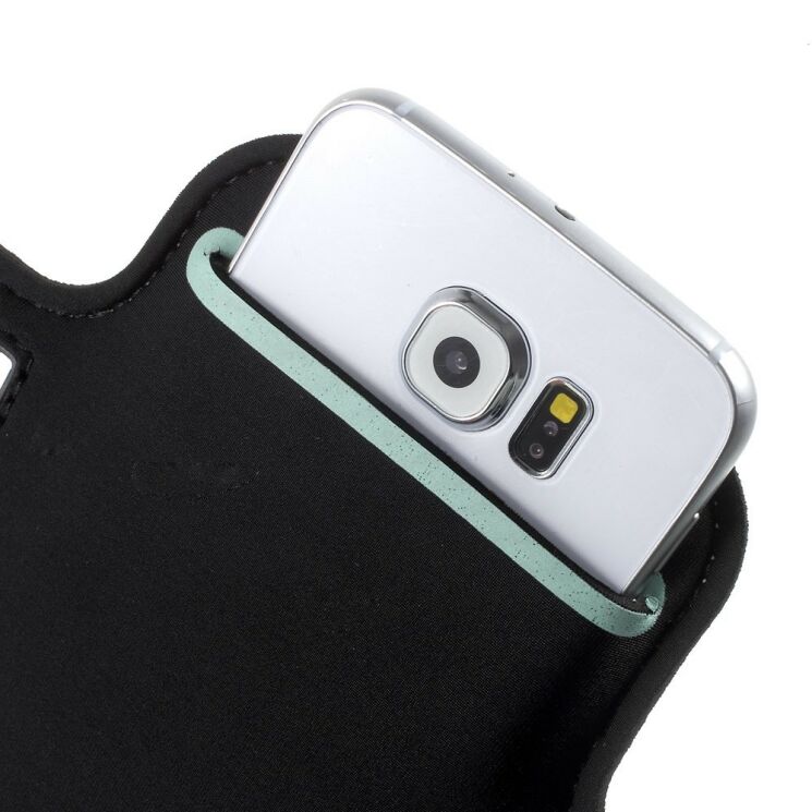 Чехол на руку UniCase Run&Fitness Armband M для смартфонов шириной до 75 см - White: фото 6 из 9