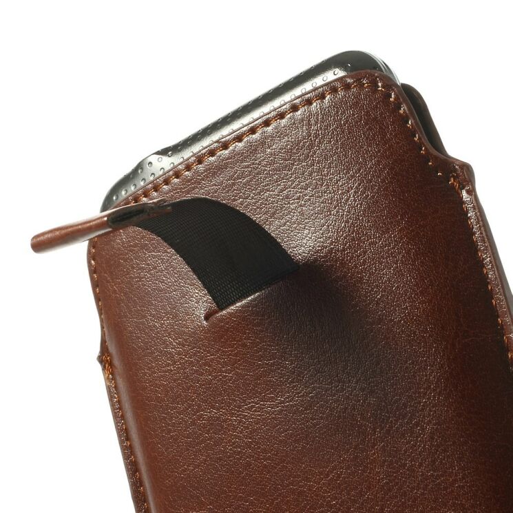 Чехол-карман Deexe Handy Pouch M для смартфонов c диагональю экрана до 5.2 дюймов - Brown: фото 5 из 6