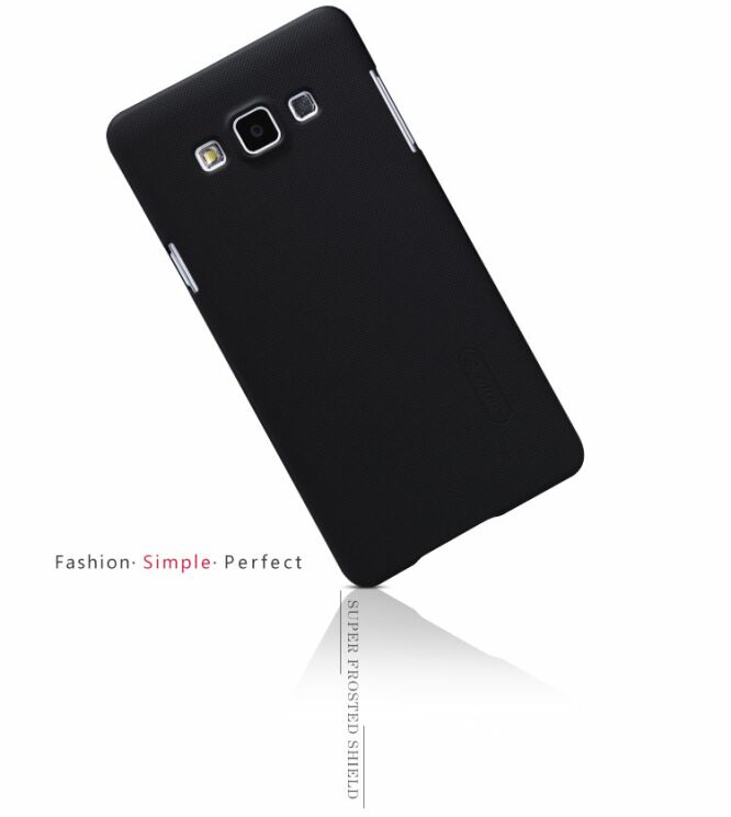 Пластиковая накладка NILLKIN Frosted Shield для Samsung Galaxy A7 (A700) - Black: фото 8 из 17