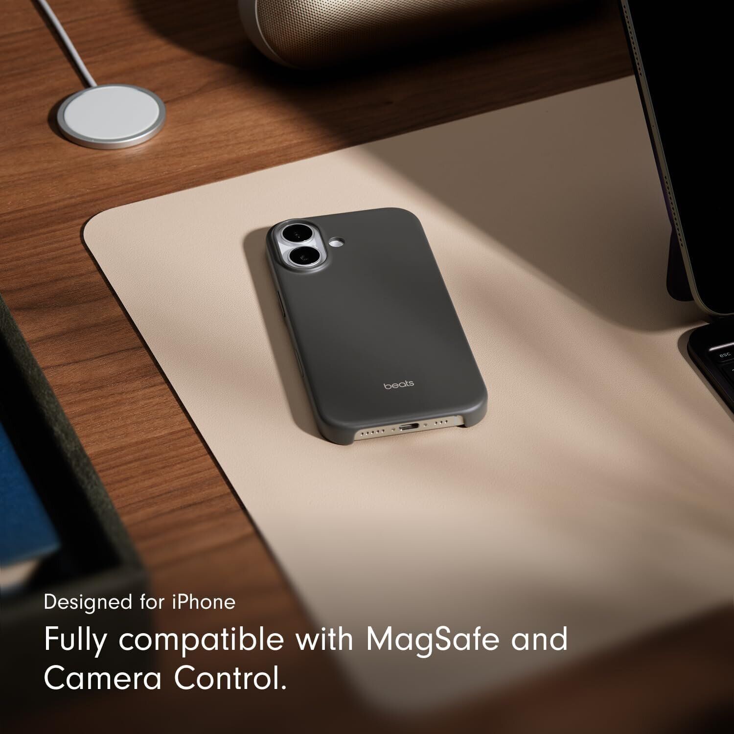 Чехол Beats Case with MagSafe and Camera Control для iPhone 17 (MGK24) - Granite Gray. Фото 5 Чехол Beats Case with MagSafe and Camera Control для iPhone 17 (MGK24) - Granite Gray (407700H). Фото 5 з 6