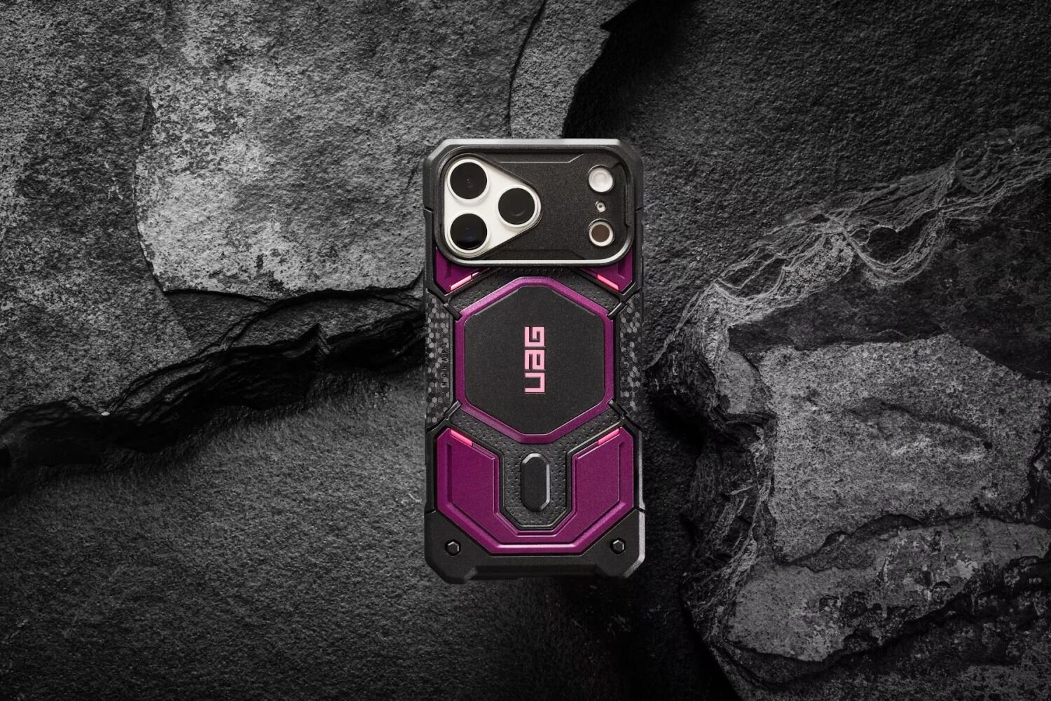 Защитный чехол URBAN ARMOR GEAR Monarch Pro MagSafe для iPhone 18 Pro (114569114I4I) - Deep Purple. Фото 14 Защитный чехол URBAN ARMOR GEAR Monarch Pro MagSafe для iPhone 18 Pro (114569114I4I) - Deep Purple (440115DV). Фото 14 из 15