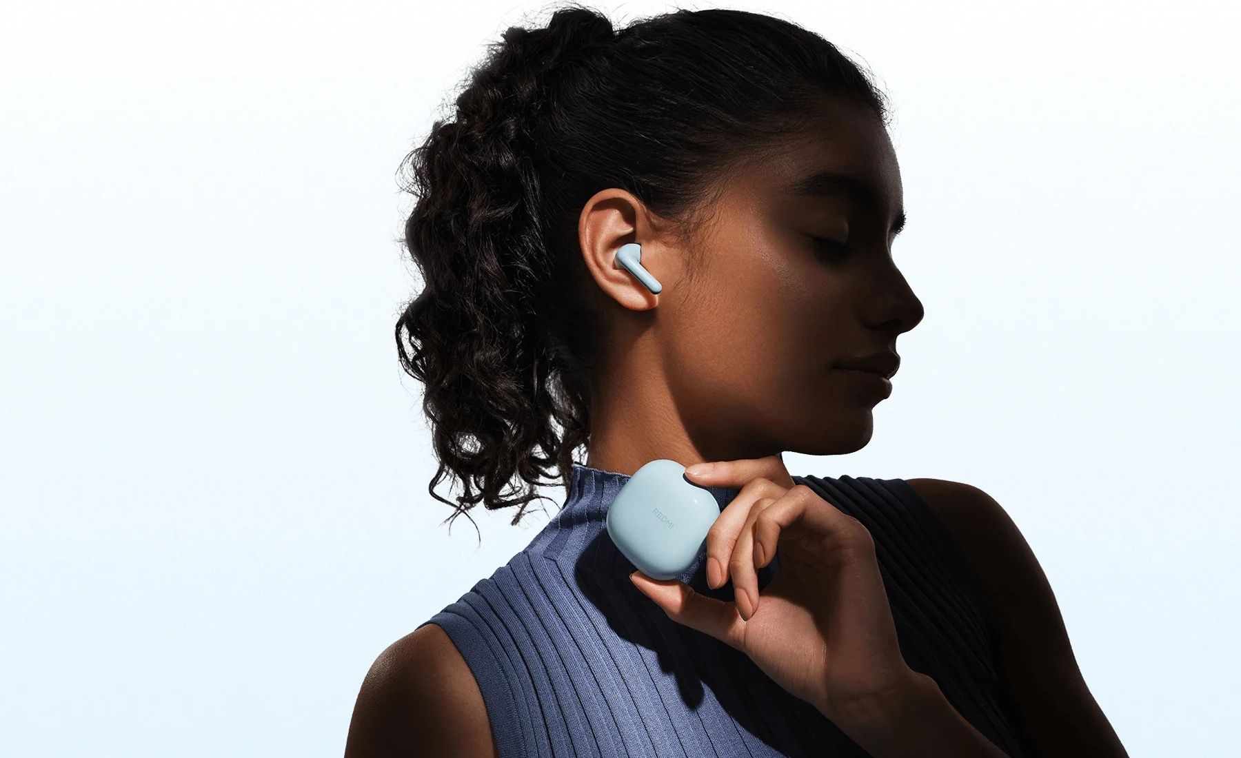 Эргономичный полуоткрытый дизайн