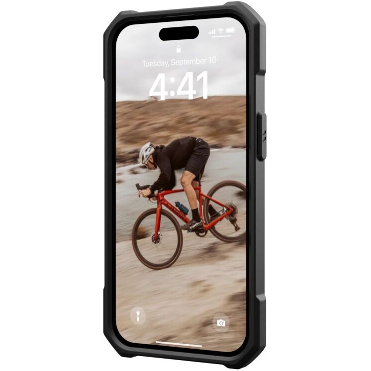 Защитный чехол URBAN ARMOR GEAR (UAG) Essential Armor MagSafe для Apple iPhone 15 - Black: фото 4 из 10