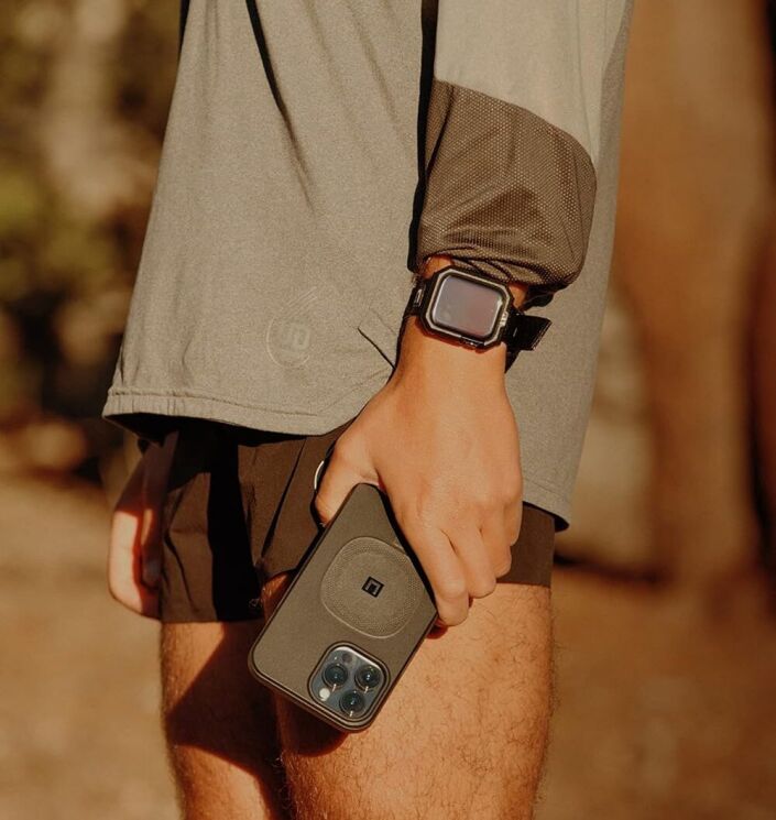 Защитный чехол URBAN ARMOR GEAR (UAG) [U] Lucent 2.0 Magsafe для Apple iPhone 14 Pro (114078314040) - Black: фото 7 из 7