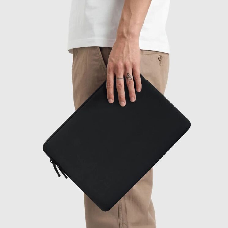 Универсальный чехол Pipetto Classic Fit Sleeve для ноутбука диагональю 16 дюймов (P069-144-AM) - Black (982901B) Универсальный чехол Pipetto Classic Fit Sleeve для ноутбука диагональю 16 дюймов (P069-144-AM) - Black: фото 10 из 11