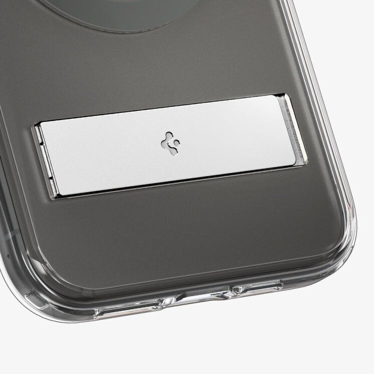Защитный чехол Spigen (SGP) Slim Armor Essential S (MagFit) для Apple iPhone 15 Pro Max (ACS06452) - Crystal Clear: фото 14 из 18