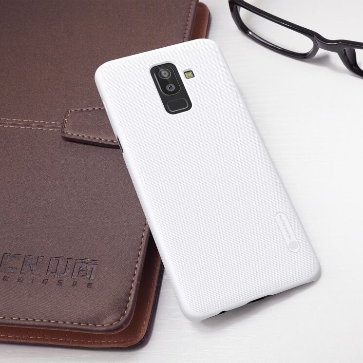 Пластиковый чехол NILLKIN Frosted Shield для Samsung Galaxy J8 2018 (J810) - White: фото 7 из 7