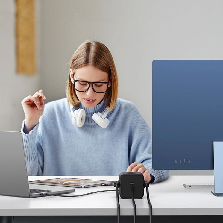 Мережевий зарядний пристрій UGREEN CD268 65W (3AC + 2Type-C + 2USB) 60113 - Black: фото 5 з 10