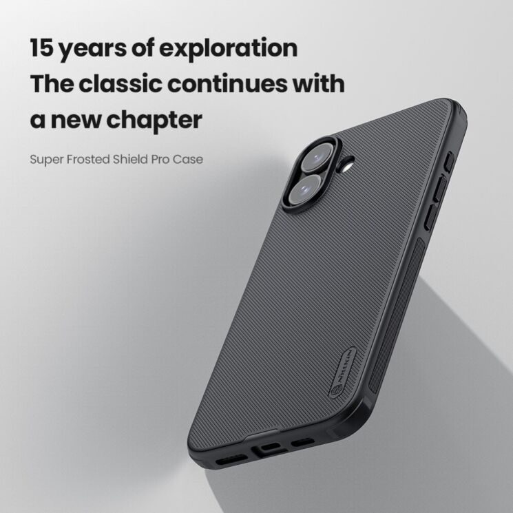 Пластиковый чехол NILLKIN Frosted Shield Pro для Apple iPhone 16 - Black: фото 7 из 18