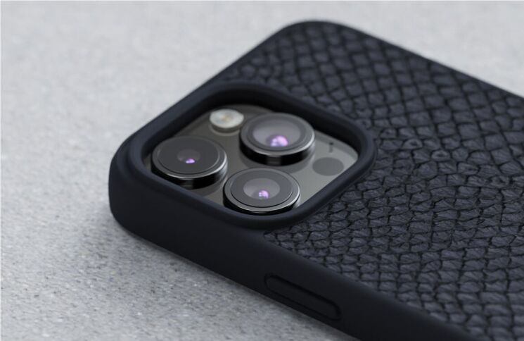 Защитный чехол Njord Salmon Leather MagSafe для Apple iPhone 15 Pro Max NA54SL00 - Black: фото 13 из 17