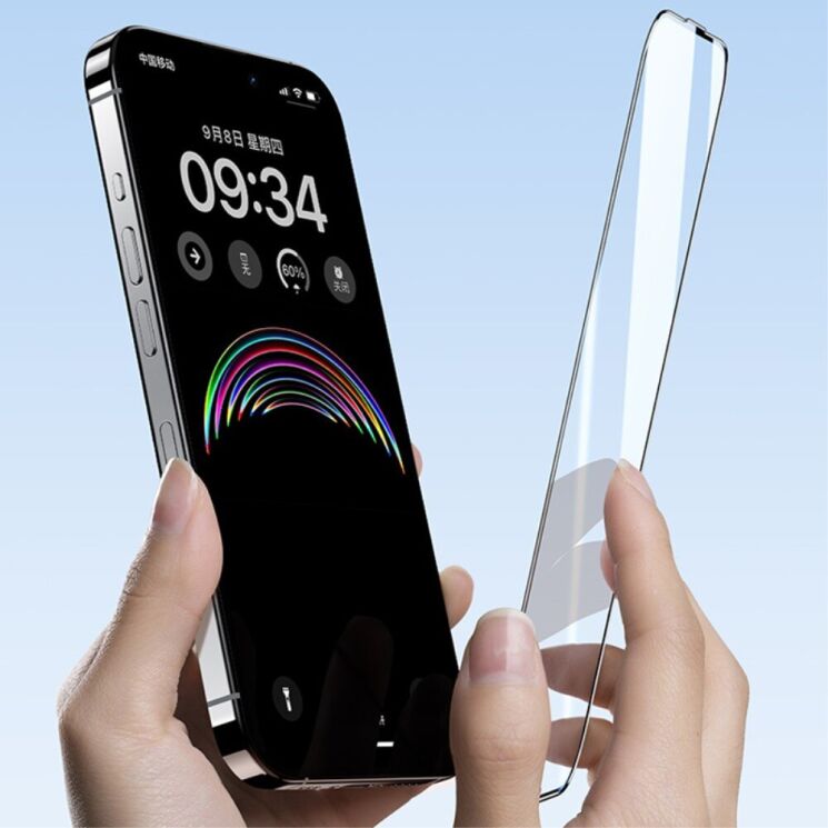 Захисне скло BENKS Full Glue для Apple iPhone 15 - Black: фото 7 з 8