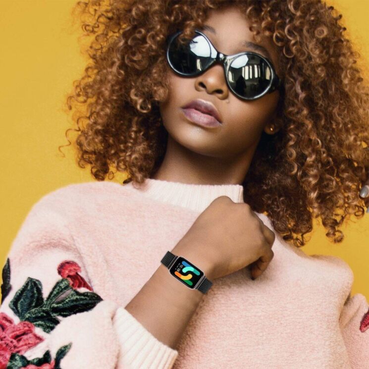Ремінець Deexe Milanese Bracelet для Samsung Galaxy Fit 3 - Black: фото 4 з 6