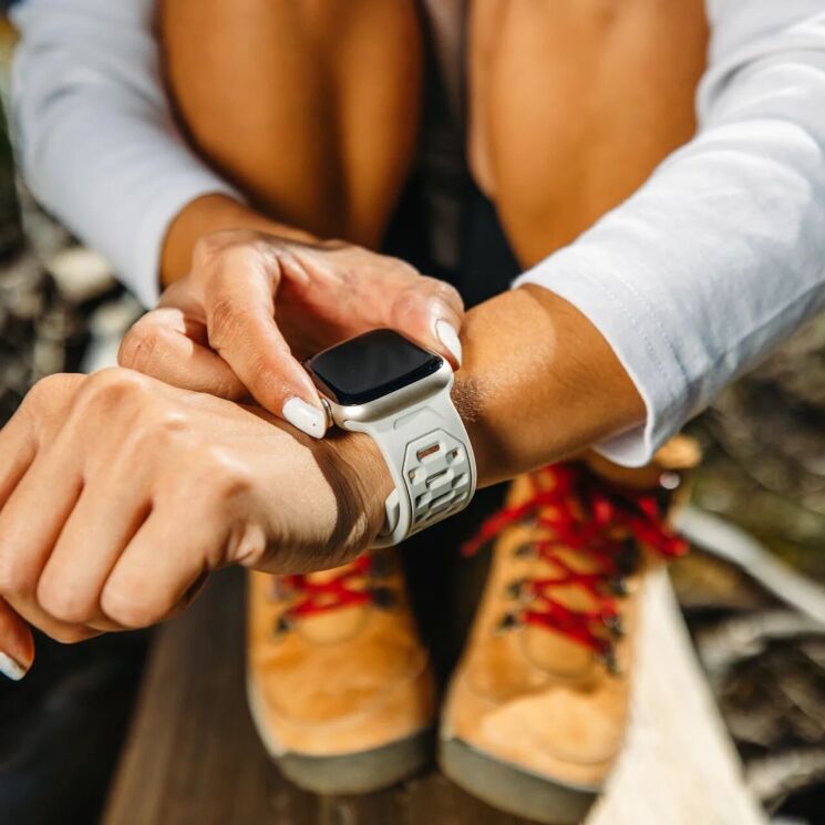 Ремешок URBAN ARMOR GEAR (UAG) Civilian (FW) для Apple Watch 46 / 44 / SE 44 / 45 / Ultra / Ultra 2 (49mm) 194002113636 - Titanium: фото 9 из 10