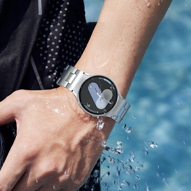 Ремінець Deexe Stainless Steel QuickFit для Samsung Galaxy Watch 4 / 5 / 6 / 7 / FE (40mm) - Grey: фото 6 з 6
