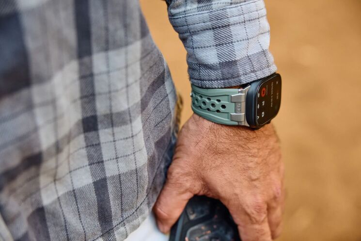 Ремешок URBAN ARMOR GEAR (UAG) Monarch Strap для Apple Watch 46 / 44 / SE 44 / 45 / Ultra / Ultra 2 (49mm) 194158114136 - Blue / Titanium: фото 12 из 13