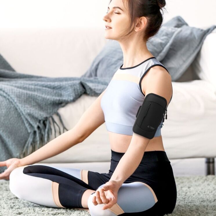 Чехол на руку Tech-Protect M6 Universal Armband (5906302375707) - Black: фото 9 из 11