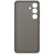 Защитный чехол Vegan Leather Case для Samsung Galaxy S24 (S921) GP-FPS921HCAAW - Taupe (347142A). Фото 4 из 5
