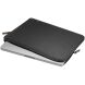 Универсальный чехол Spigen (SGP) Basic Laptop Pouch для ноутбука диагональю 13-14 дюймов (AFA07004) - Black (981155B). Фото 3 из 14