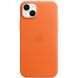 Оригінальний чохол Leather Case with MagSafe для Apple iPhone 14 Plus (MPPF3) - Orange (306714O). Фото 3 з 5