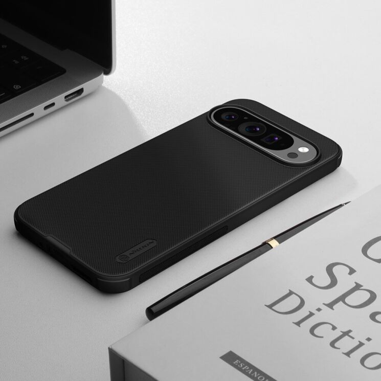 Пластиковый чехол NILLKIN Frosted Shield Pro для Google Pixel 9 / 9 Pro - Black: фото 17 из 18