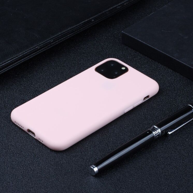Силиконовый (TPU) чехол Deexe Matte Case для Apple iPhone 15 Pro - Pink: фото 3 из 4