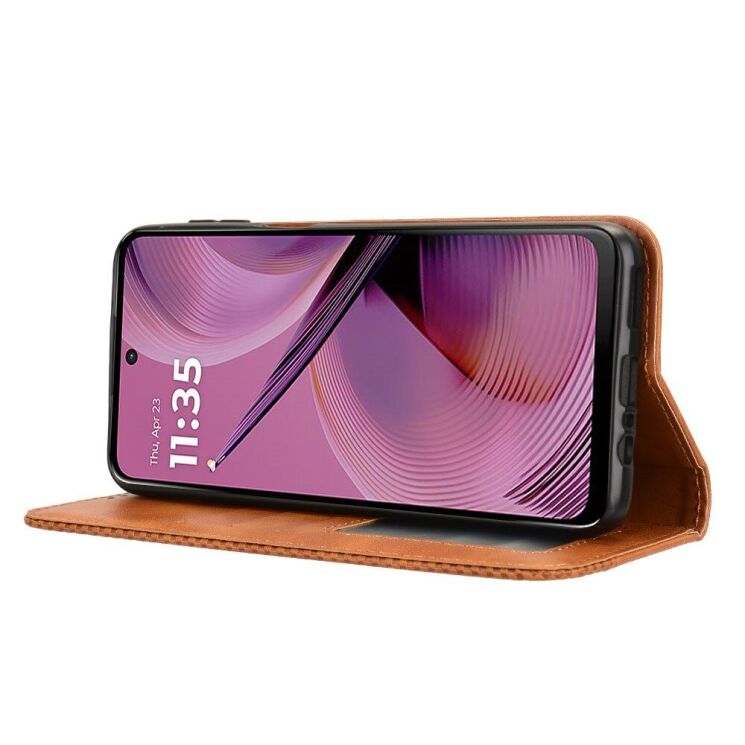 Чехол Deexe Retro Style для Motorola Moto G55 - Brown: фото 3 из 7