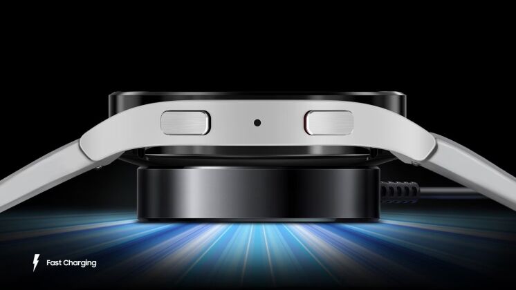 Оригинальное зарядное устройство Samsung Fast Wireless Charger для Samsung Galaxy Watch 3 / 4 / 4 Classic / 5 / 5 Pro / 6 / 6 Classic / 7 / Ultra / Active / Active 2 / FE (EP-OR900BBRGRU) Техническая упаковка - Black: фото 4 из 5