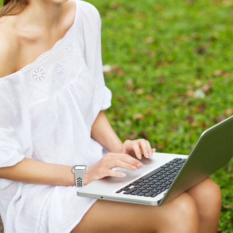 Ремінець Deexe Dot Color для Apple Watch 46 / 45 / 44 / SE 44 / 42 (Series 1-3) / Ultra / Ultra 2 / Ultra 3 - White / Black: фото 5 з 6