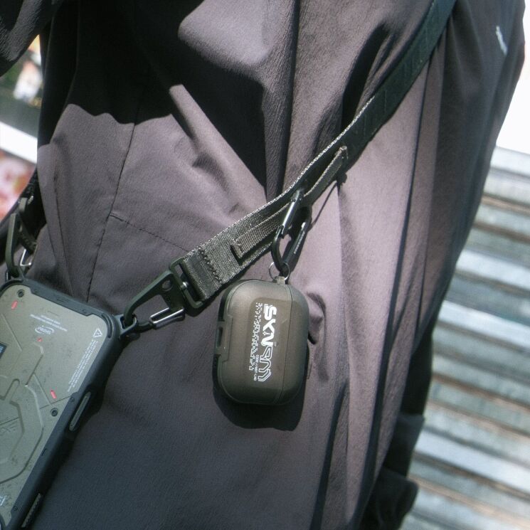 Защитный чехол SKINARMA KINZOKU для AirPods Pro 3 (SK-APP3KIN-SMOKE) - Smoke: фото 5 из 5