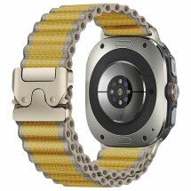 Ремешок Reframe Ripple Pattern для Samsung Galaxy Watch Ultra (47mm) / Ultra (2025) - Silver: фото 1 из 7