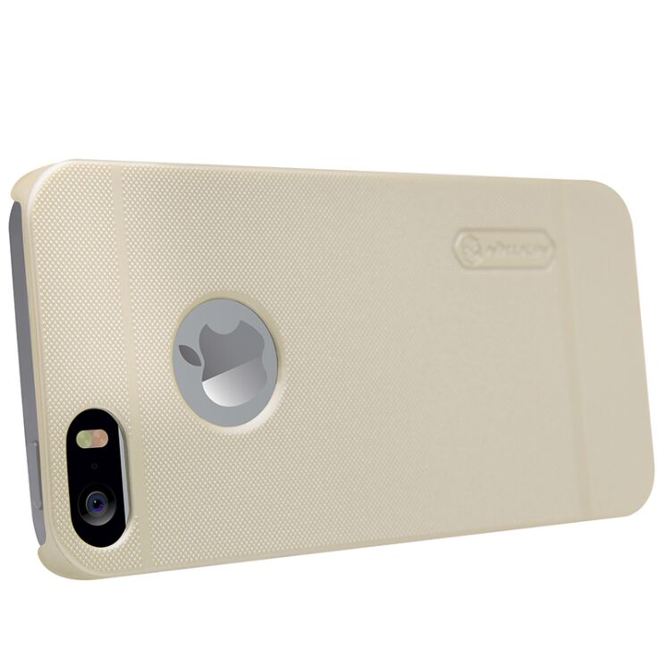 Пластиковый чехол NILLKIN Frosted Shield для iPhone 5/5s/SE - Gold: фото 3 из 15