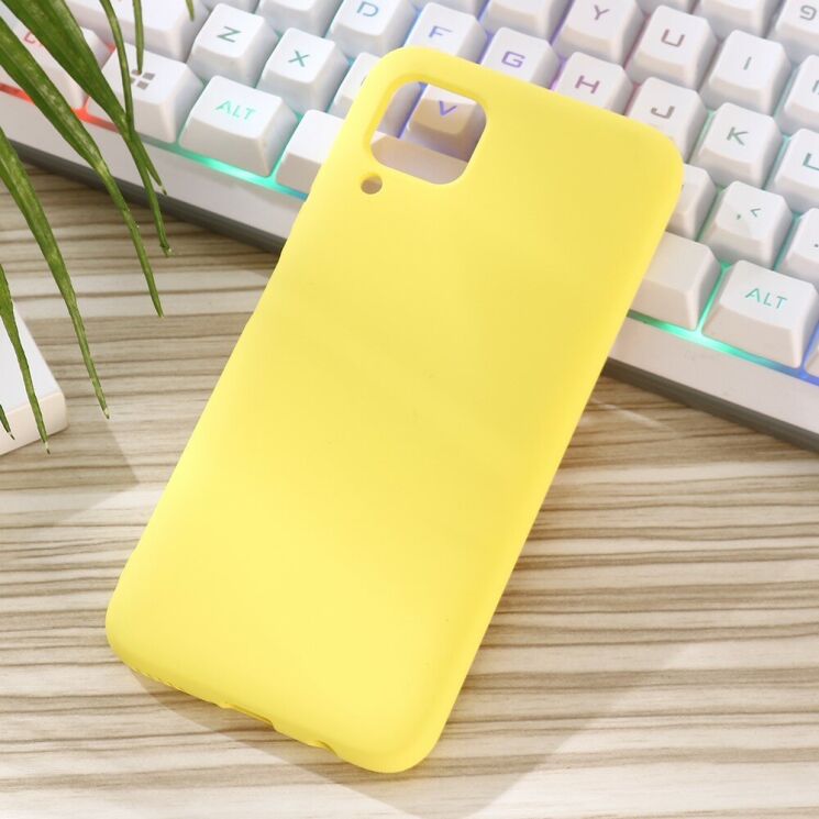 Силиконовый (TPU) чехол Deexe Silicone Case для Huawei P40 Lite - Yellow: фото 4 из 5