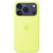 Оригинальный чехол Silicone Case with MagSafe для iPhone 17 Pro (MGFF4) - Neon Yellow (403236Y). Фото 3 из 4