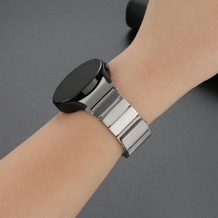 Ремінець Deexe Stainless Steel Mag для Apple Watch 42 (Series 10) / 41 / 40 / SE 40 / 38 - Silver: фото 4 з 6