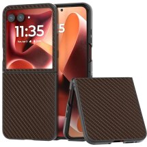 Защитный чехол Deexe Carbon Fiber для Motorola Razr 60 Ultra - Brown: фото 1 из 4
