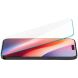Защитное стекло Spigen Protector Glas.tR SLIM HD для Apple iPhone 15 Plus / iPhone 16 Plus (AGL06890) (339773). Фото 4 из 5