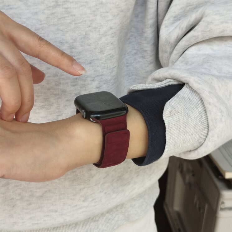 Ремешок Reframe Suede Leather для Apple Watch 42 (Series 10/11) / 41 / 40 / SE 40 / 38 - Navy Blue: фото 5 из 7