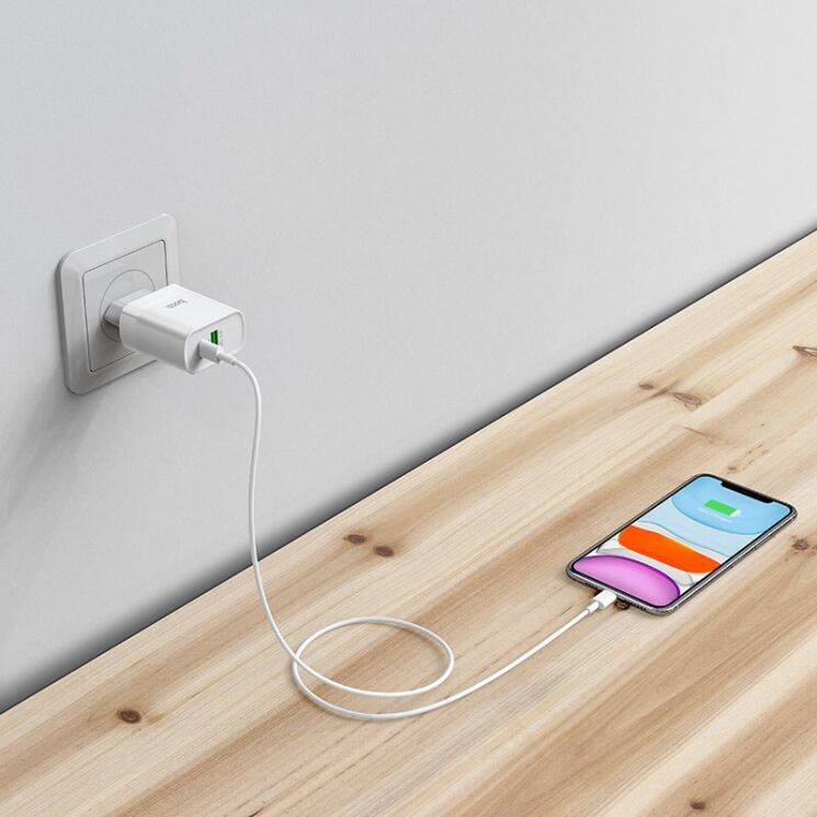 Сетевое зарядное устройство Hoco C80A PD + QC3.0 + кабель Type-C to Lightning - White: фото 18 из 20