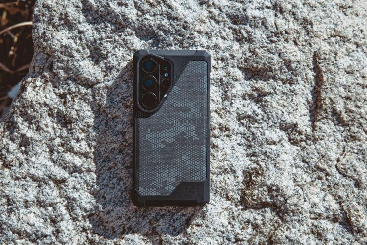 Защитный чехол URBAN ARMOR GEAR Metropolis LT MagSafe для Samsung Galaxy S26 Ultra (S948) 214529113234 - Micro Hex Camo Graphite: фото 12 из 12