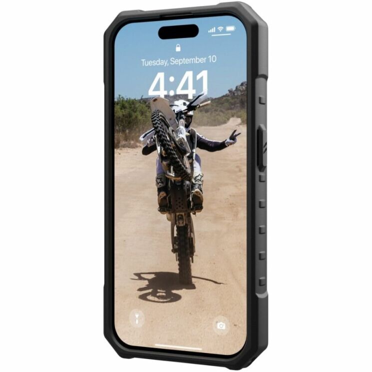Защитный чехол URBAN ARMOR GEAR (UAG) Pathfinder MagSafe для Apple iPhone 15 Pro - White: фото 5 из 10