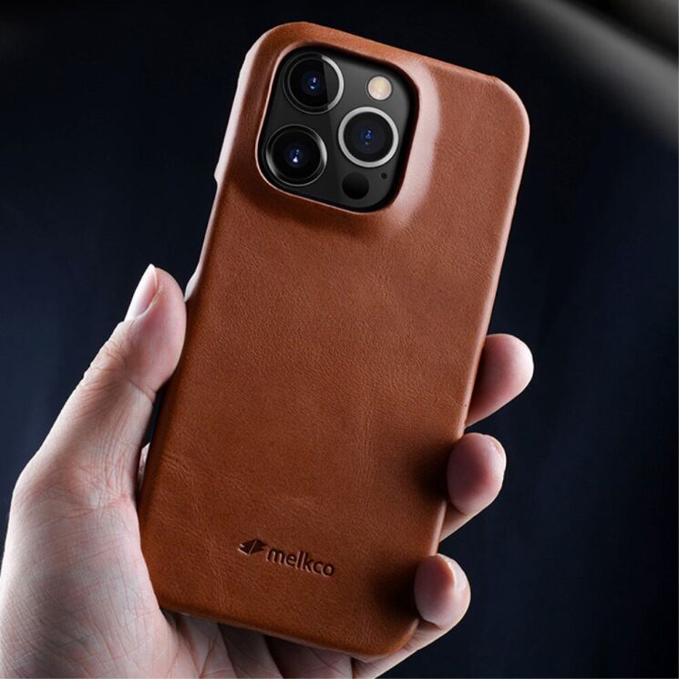 Кожаный чехол MELKCO Regal Snap для Apple iPhone 15 Pro Max - Brown: фото 6 из 8