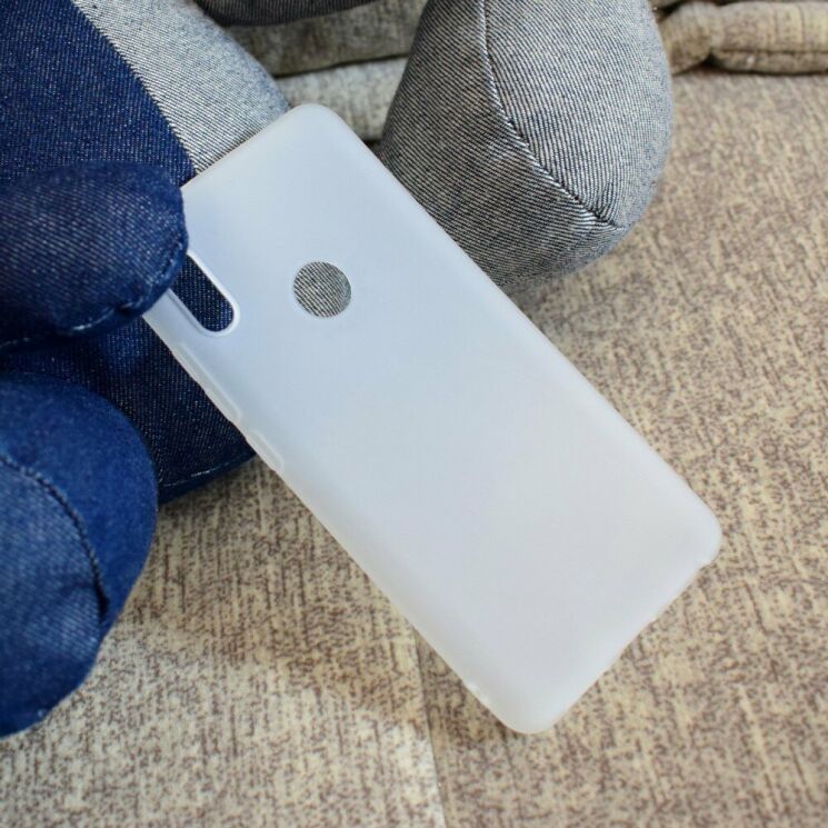 Силиконовый (TPU) чехол Deexe Matte Case для Xiaomi Mi 6X / Mi A2 - White: фото 7 из 8