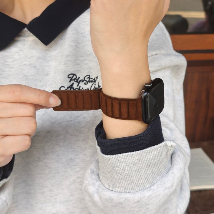 Ремешок Reframe Suede Leather для Apple Watch 46 / 45 / 44 / SE 44 / 42 (Series 1-3) / Ultra / Ultra 2 / Ultra 3 - Brown: фото 6 из 7