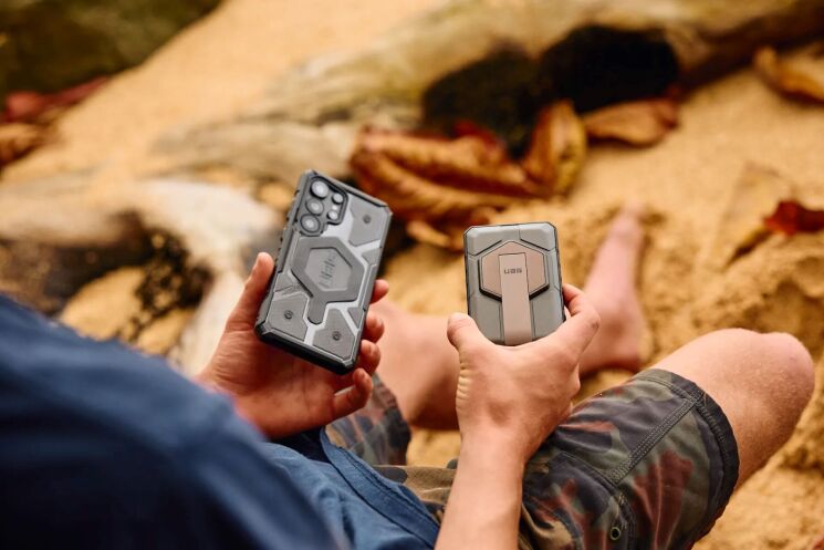 Защитный чехол URBAN ARMOR GEAR (UAG) Pathfinder Clear Pro для Samsung Galaxy S25 Plus (S936) 214484113131 - Ash: фото 9 из 9