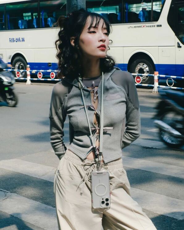 Ремешок для смартфона SKINARMA DYNO - NAVY: фото 5 из 6