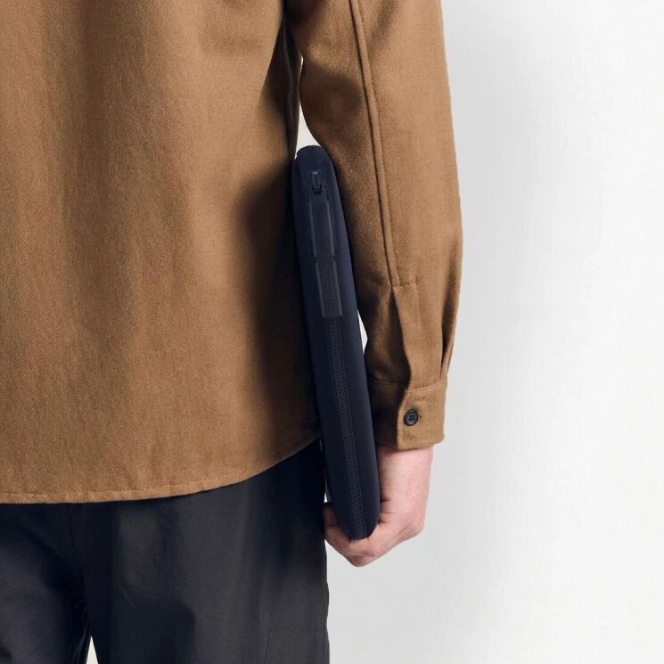Универсальный чехол Pipetto Classic Fit Sleeve для ноутбука диагональю 13–14 дюймов (P069-148-AN) - Dark Teal (9829006G) Универсальный чехол Pipetto Classic Fit Sleeve для ноутбука диагональю 13–14 дюймов (P069-148-AN) - Dark Teal: фото 12 из 13