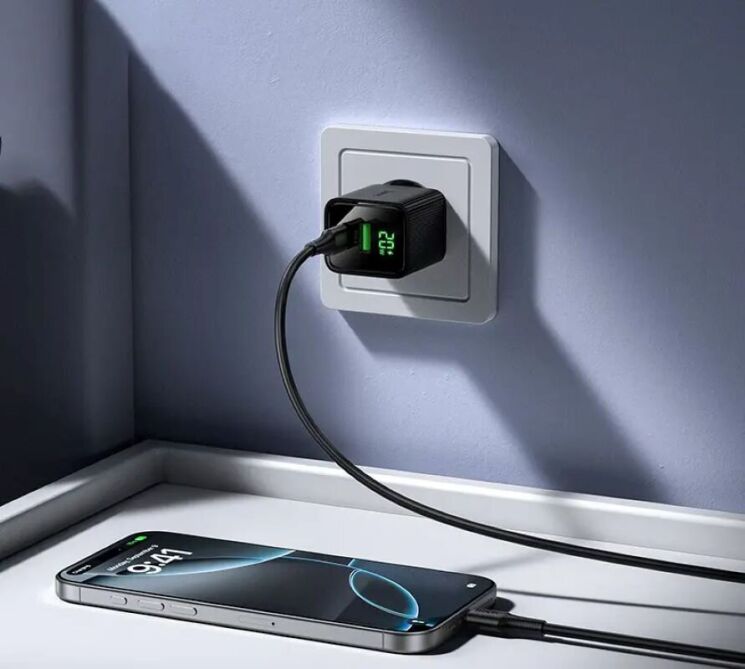 Мережевий зарядний пристрій Hoco CS83A PD20W+QC3.0 + кабель Type-C to Type-C - Black: фото 7 з 8